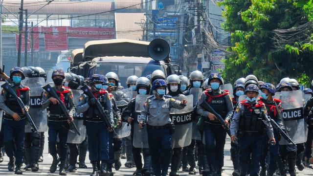 Myanmarda ölen protestocu sayısı 6ya yükseldi
