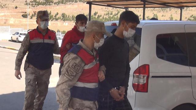 DEAŞlı 3 terörist sınırda patlayıcılarla yakalandı