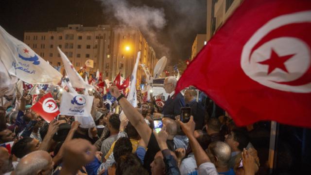 Tunusta Nahda Hareketinin 113 üyesi istifa etti