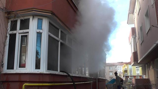 Sakaryada yangın: Ev kullanılamaz hale geldi