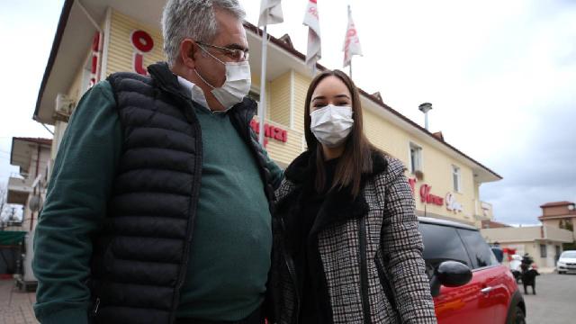 Bıraktığı sigaranın parasını biriktirdi, kızına otomobil aldı