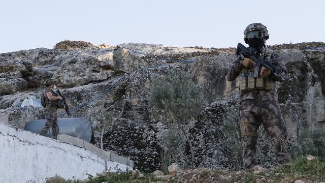 Şanlıurfada mağaralara operasyon: 29 gözaltı