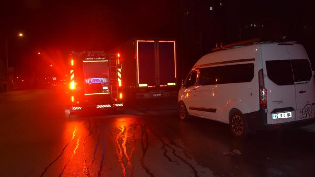 İkinci el araç yüklü tırda yangın çıktı
