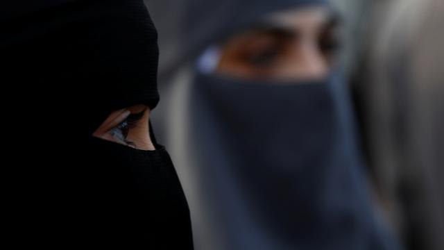 İtalya'da hükümet, yabancı öğrenci sayısını sınırlayan ve burka yasağı getiren düzenlemeyi onayladı haber görseli