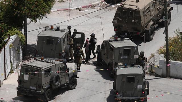 İsrail güçleri Batı Şeriada 3 Hamas yöneticisini gözaltına aldı