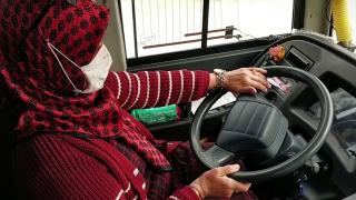 Burdur’un tek kadın Halk Otobüsü Şoförü: Kadına bir gün değil, her gün değer verilsin