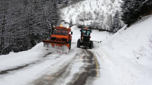 Karadenizde 106 yerleşim birimine ulaşım sağlanamıyor