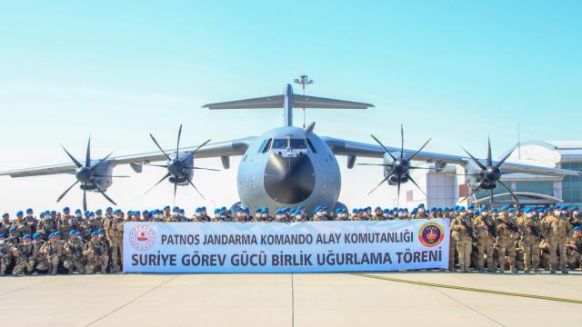 Kahraman komandolar dualarla Suriyeye uğurlandı