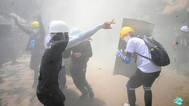 Myanmarda işkenceyle ölüm iddiasının ardından sokaklar yine karıştı