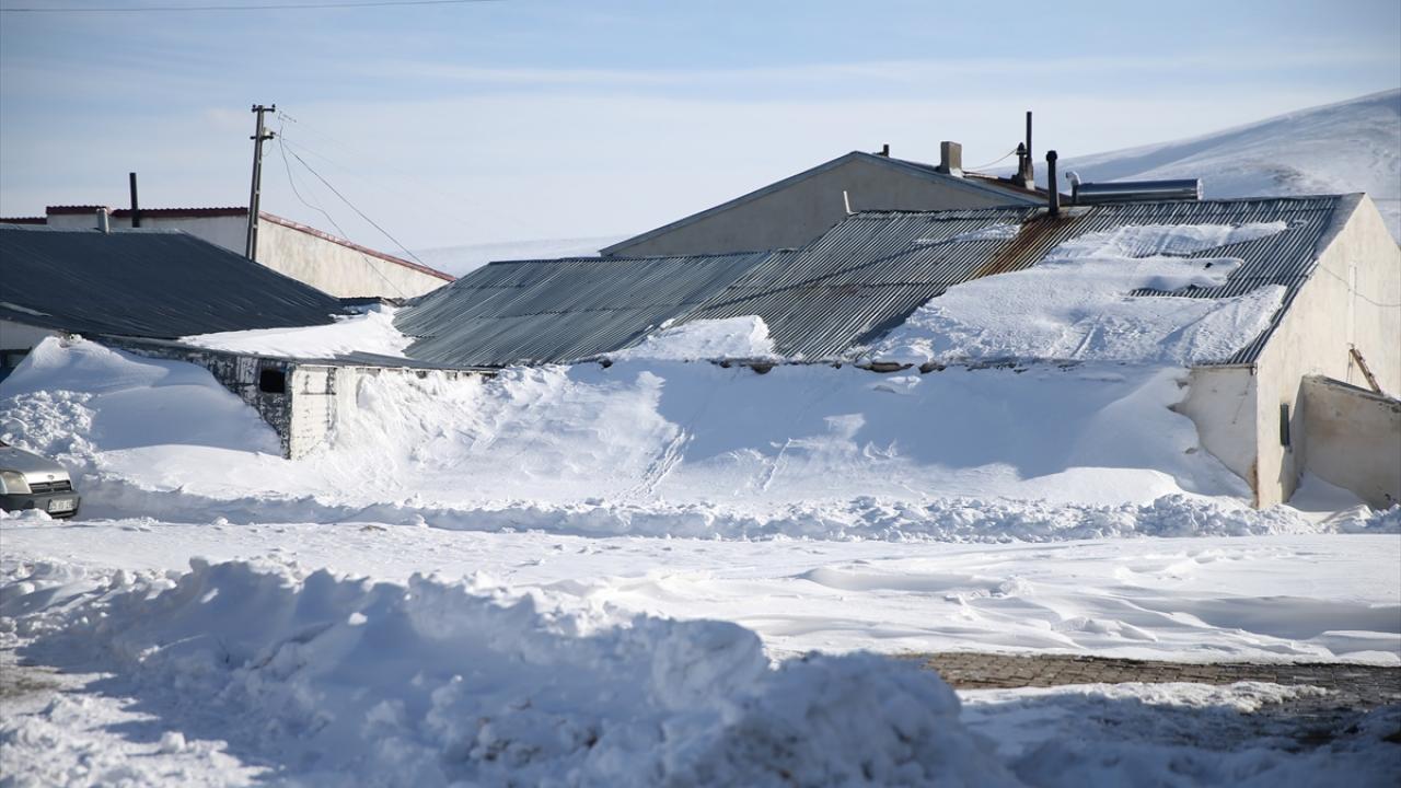 Aktaş, köy yolunun çok iyi olmadığını vurgulayarak, şunları ifade etti:
