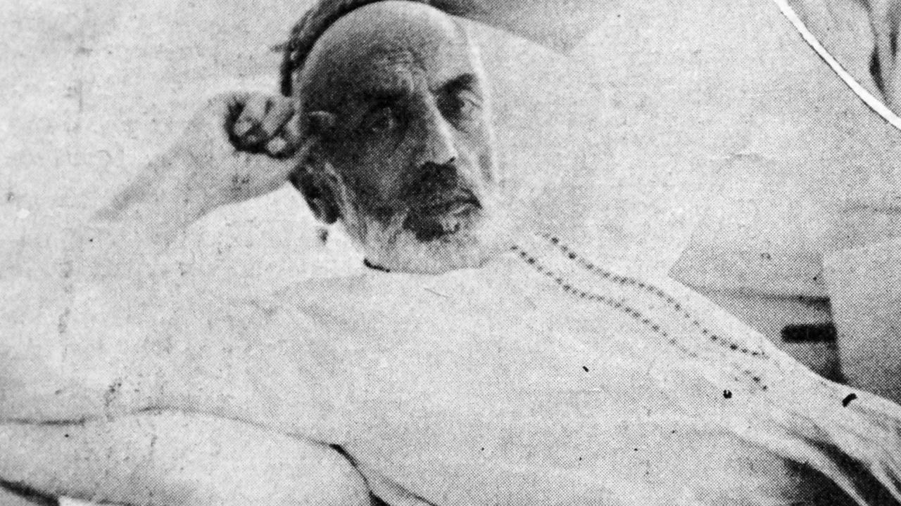 Tabutu Türk bayrağına sarıldı