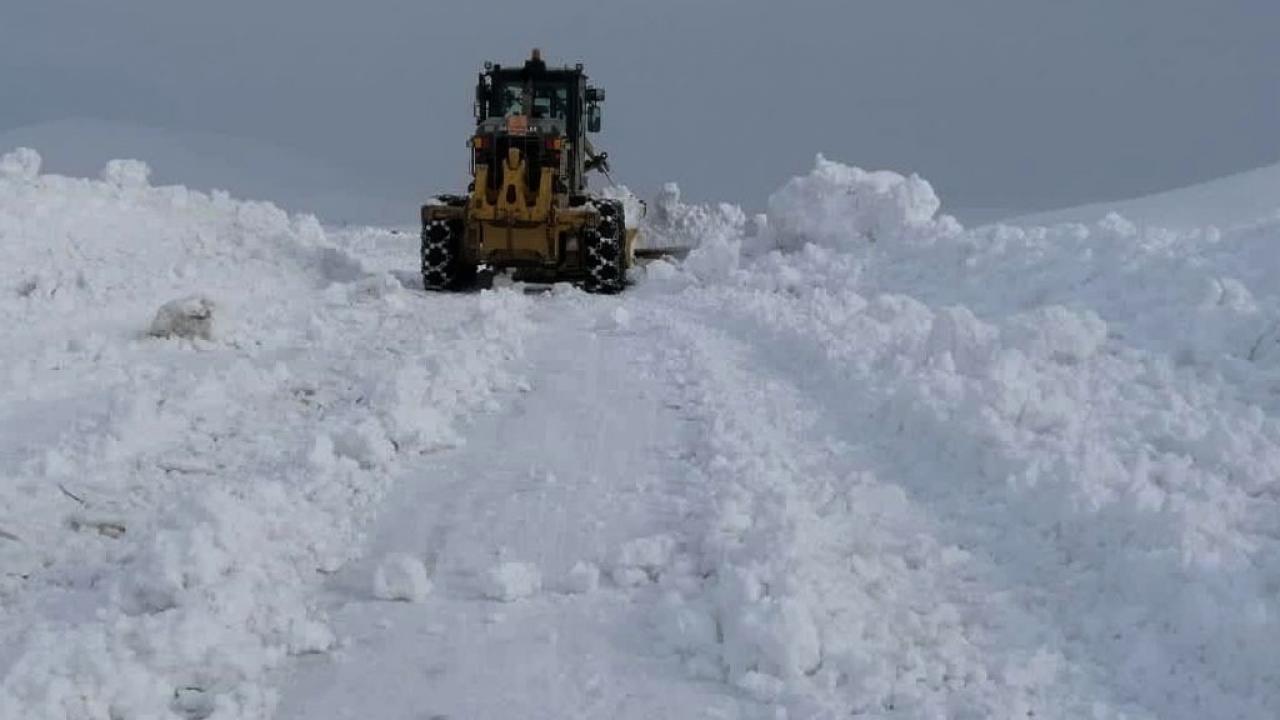 3 Saatlik çalışma sonrası hastaneye ulaştırıldı