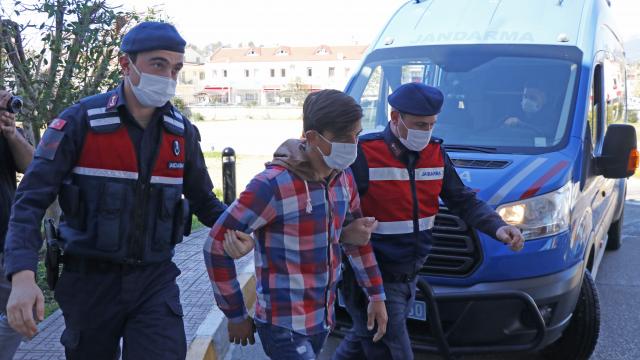 Samsunda kaçak kazı: 5 gözaltı