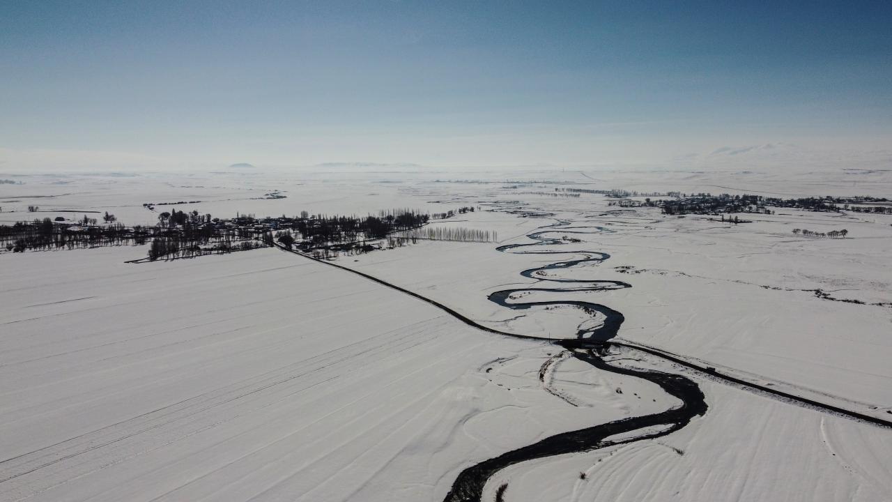 Yazın ayrı, kışın da ayrı güzel