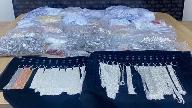 Artvinde gümrük kaçağı yaklaşık 31 kilo gümüş ele geçirildi