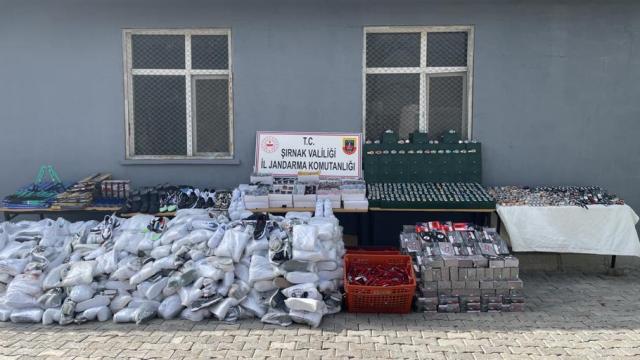 Şırnakta kaçakçılık operasyonu: 62 gözaltı