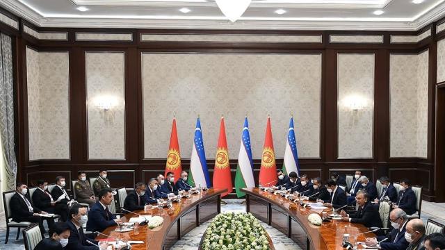 Kırgızistan ile Özbekistan arasındaki sınır sorunu karşılıklı arazi değişimiyle çözüldü