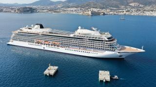 Sezonun ilk kruvaziyeri Bodrum'a demirledi