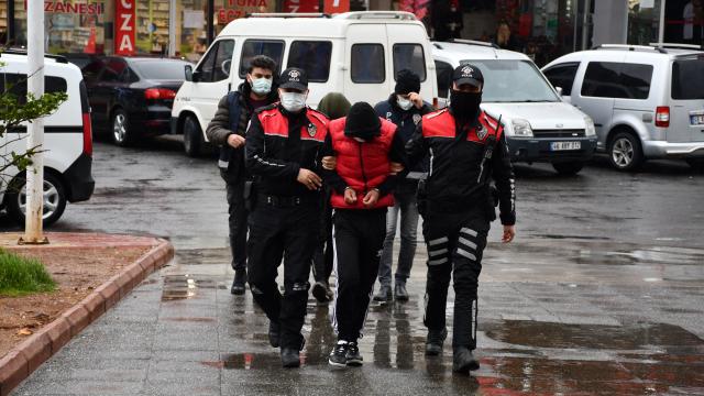 Kahramanmaraşta motosiklet çaldıkları iddiasıyla 2 şüpheli yakalandı
