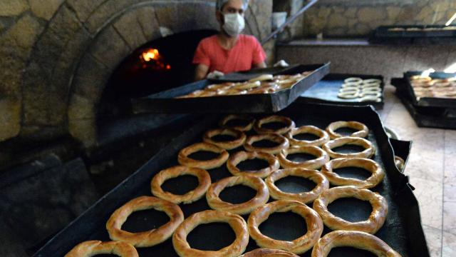 Osmanlı simidi, 4 asırdır aynı lezzetiyle Safranboluda üretiliyor