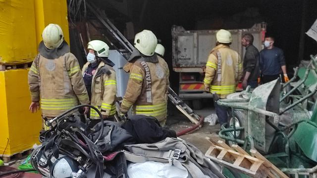 Beyoğlunda depo yangını