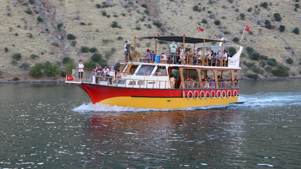 "Her geçen gün cazibe merkezi olmaya devam ediyor"