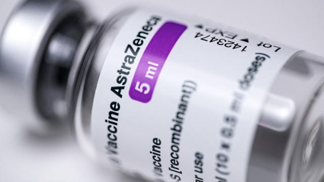 AstraZeneca krizi: Durdurma kararı alan ülkeler artıyor