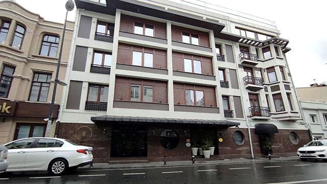 Bebekte 90 kişinin parti yaptığı otel kapatıldı
