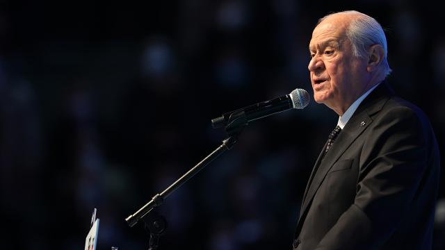 MHP lideri Bahçeli yeniden genel başkan seçildi