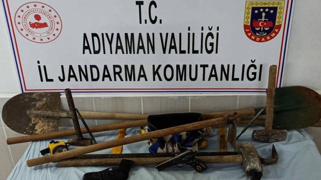Adıyamanda kaçak kazı yapan 7 kişi yakalandı