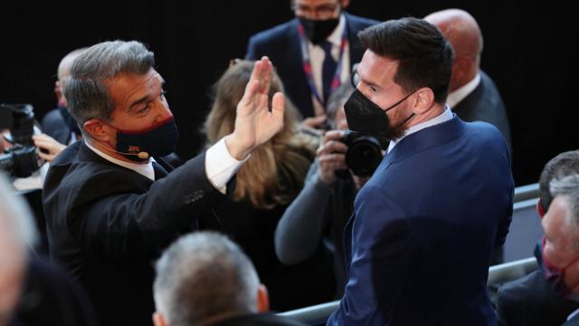 Barcelona Başkanı Laporta: Messi Barcelonada kalmalı