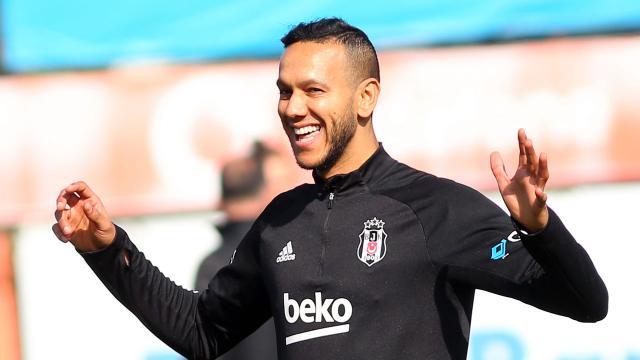 FIFA, Josef de Souzayı mutlu etti
