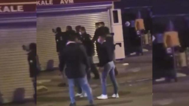 Çekmeköyde tekmeli yumruklu kavgaya biber gazlı müdahale edildi