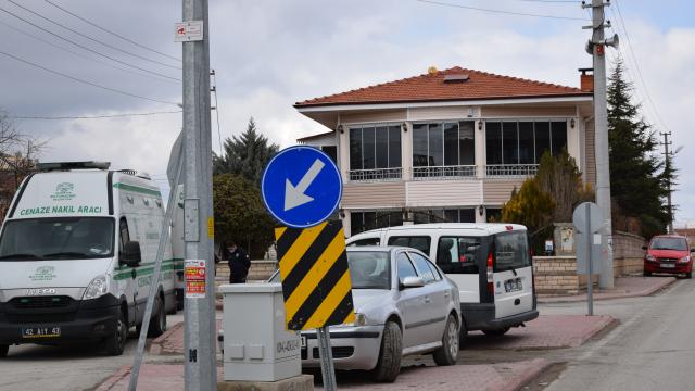 Konyada bir kişi evinde ölü bulundu