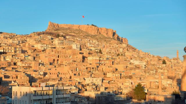 Tarihi kent Mardinde, turizm sezonunun heyecanı yaşanıyor