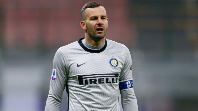 Interin kalecisi Handanovic koronavirüse yakalandı