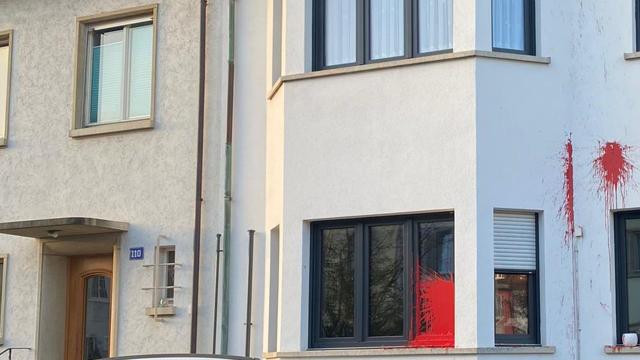 İsviçrede PKK yandaşları Şeref Yıldızın evine saldırdı