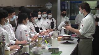 Pandemiyle birlikte evde ekmek yapanlar aşçılık kurslarına yöneldi