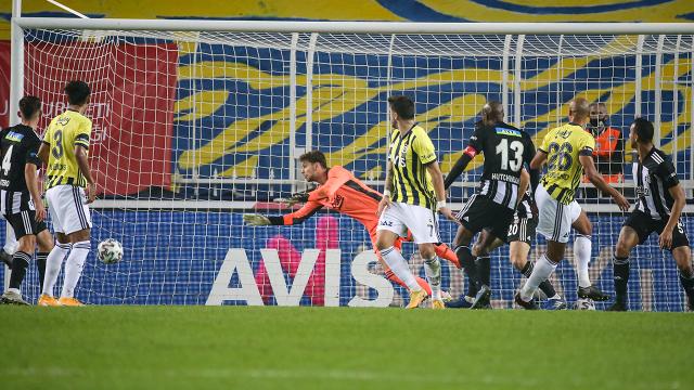 Gözler Beşiktaş-Fenerbahçe derbisinde