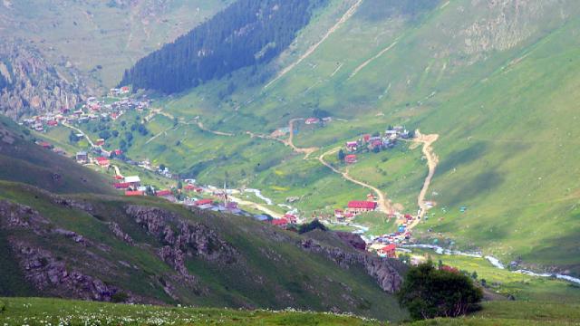 Kırmızı şehrin tek mavi ilçesi: Çaykara