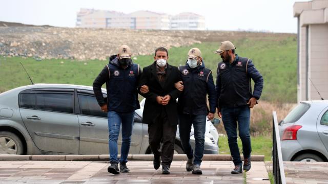 Büyükşehirlerde bombalı eylem hazırlığındayken Hatayda yakalanan iki zanlıdan biri adliyede