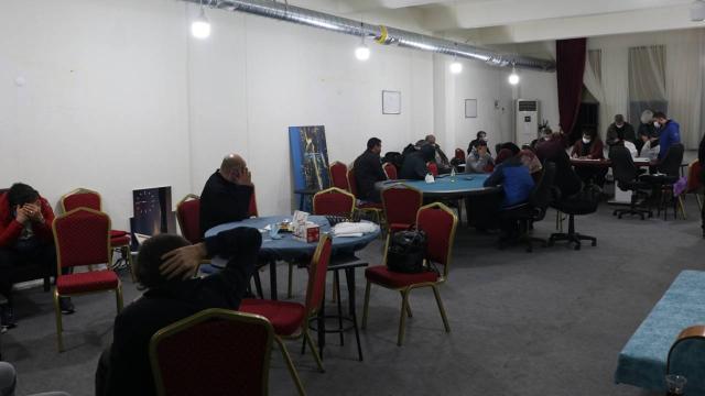 Depoda kumar oynayan 30 kişiye para cezası