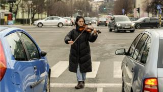 Kemanıyla Avrupa'yı gezen Perulu müzisyenin yeni hedefi Türkiye