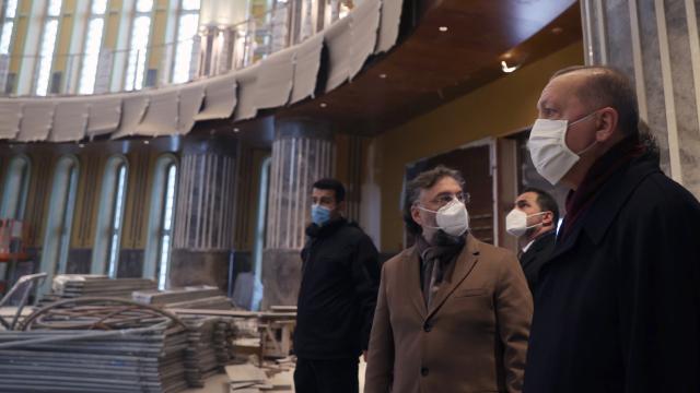 Cumhurbaşkanı Erdoğandan Taksime sürpriz ziyaret