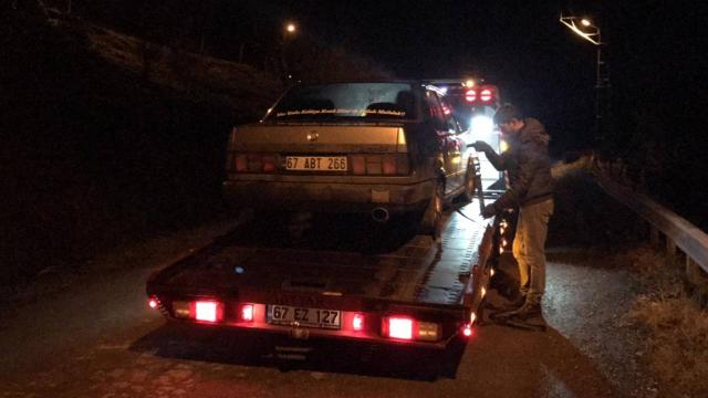 Polisten kaçmaya çalışan otomobil kanala düştü