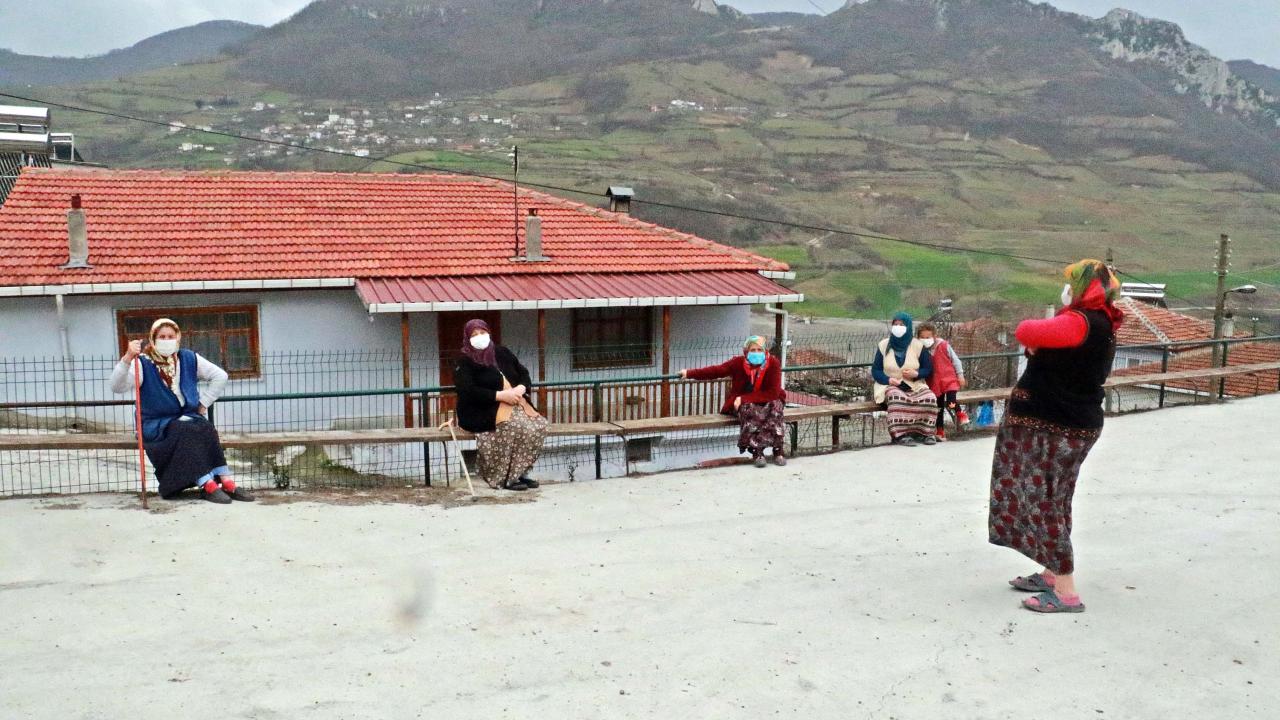 "Aile ziyaretleri ve misariflikleri rafa kaldırdık"