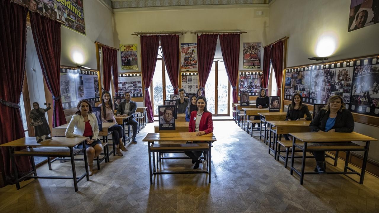 "150 gönüllü öğretmenle çekimlere başladık"