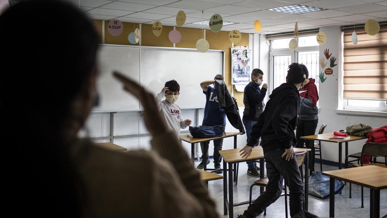 "Engelleri aşmaya çalışıyoruz"