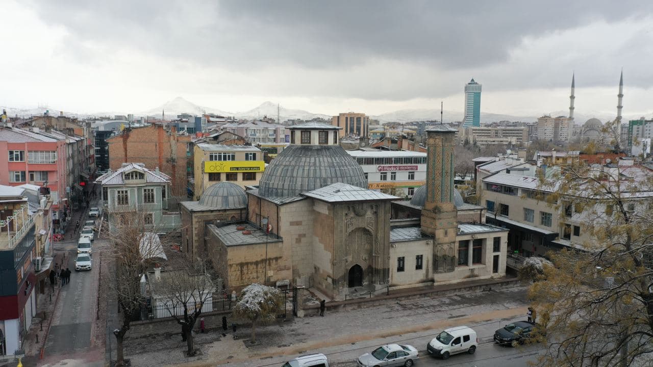 İnce Minareli Medrese