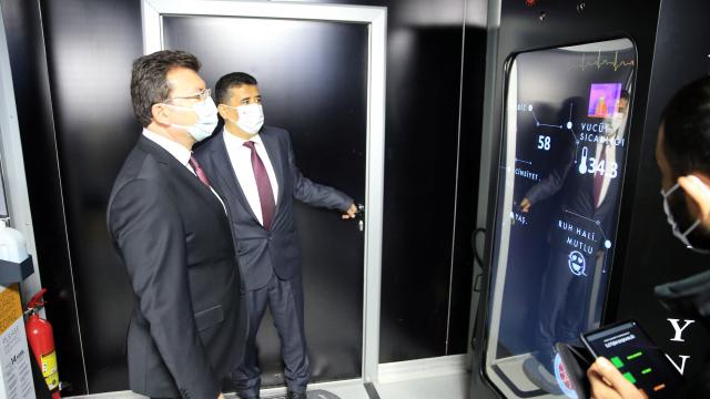 Türkiye turuna çıkan Cumhurbaşkanlığı İletişim Başkanlığı Dijital Tırı, Aydında ziyarete açıldı
